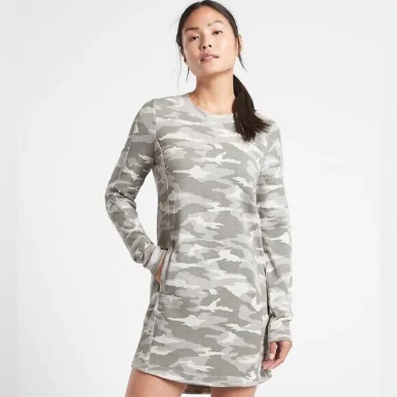 Athleta Sweater - Women’s Large - Picture 1 of 7